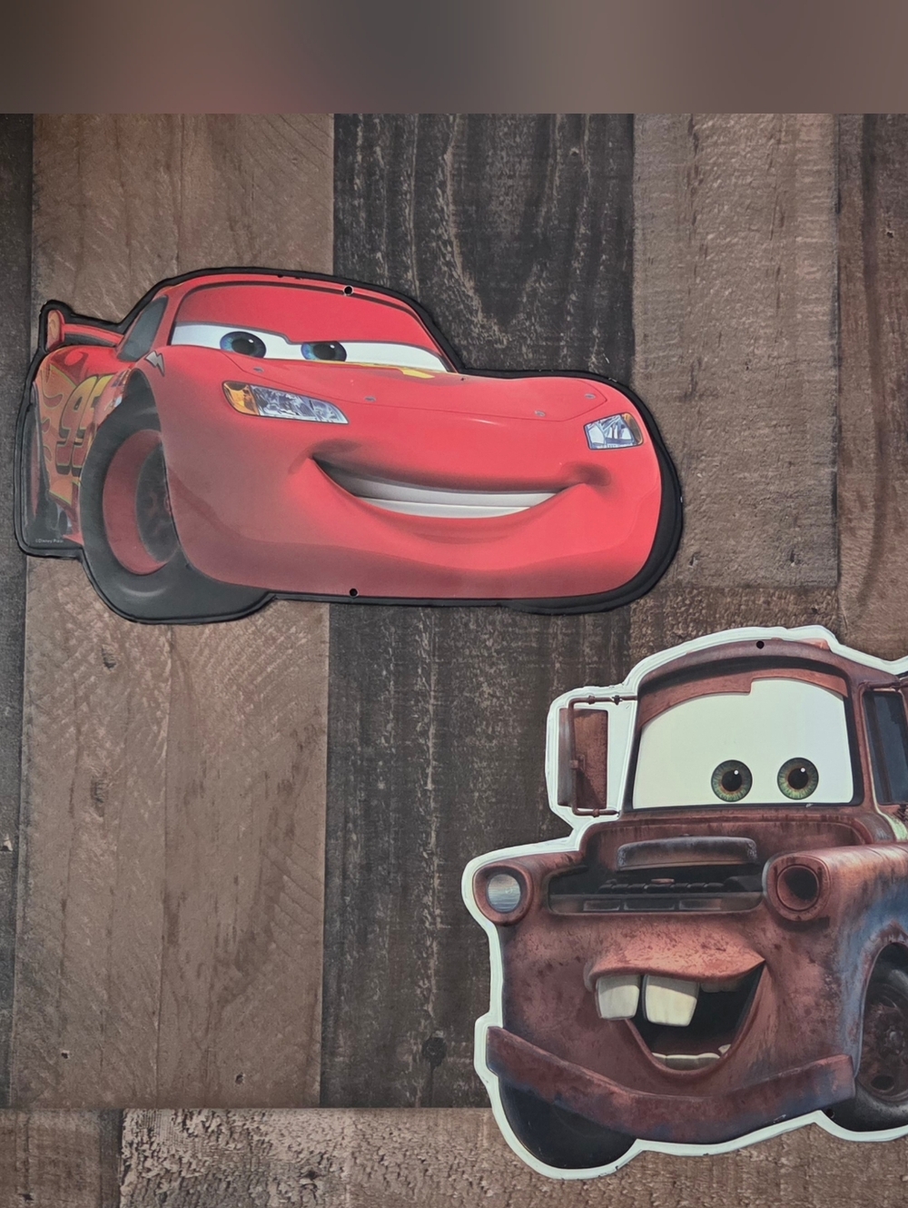 New Disney Store Pixar Open Road Tin Cars Metal Signs Mater &  Lighning McQueen